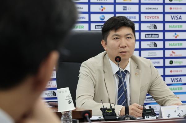 涉嫌受贿2亿韩元,韩国奥委会主席柳承敏被警方调查 涉嫌受贿2亿韩元,韩国奥委会主席柳承敏被警方调查